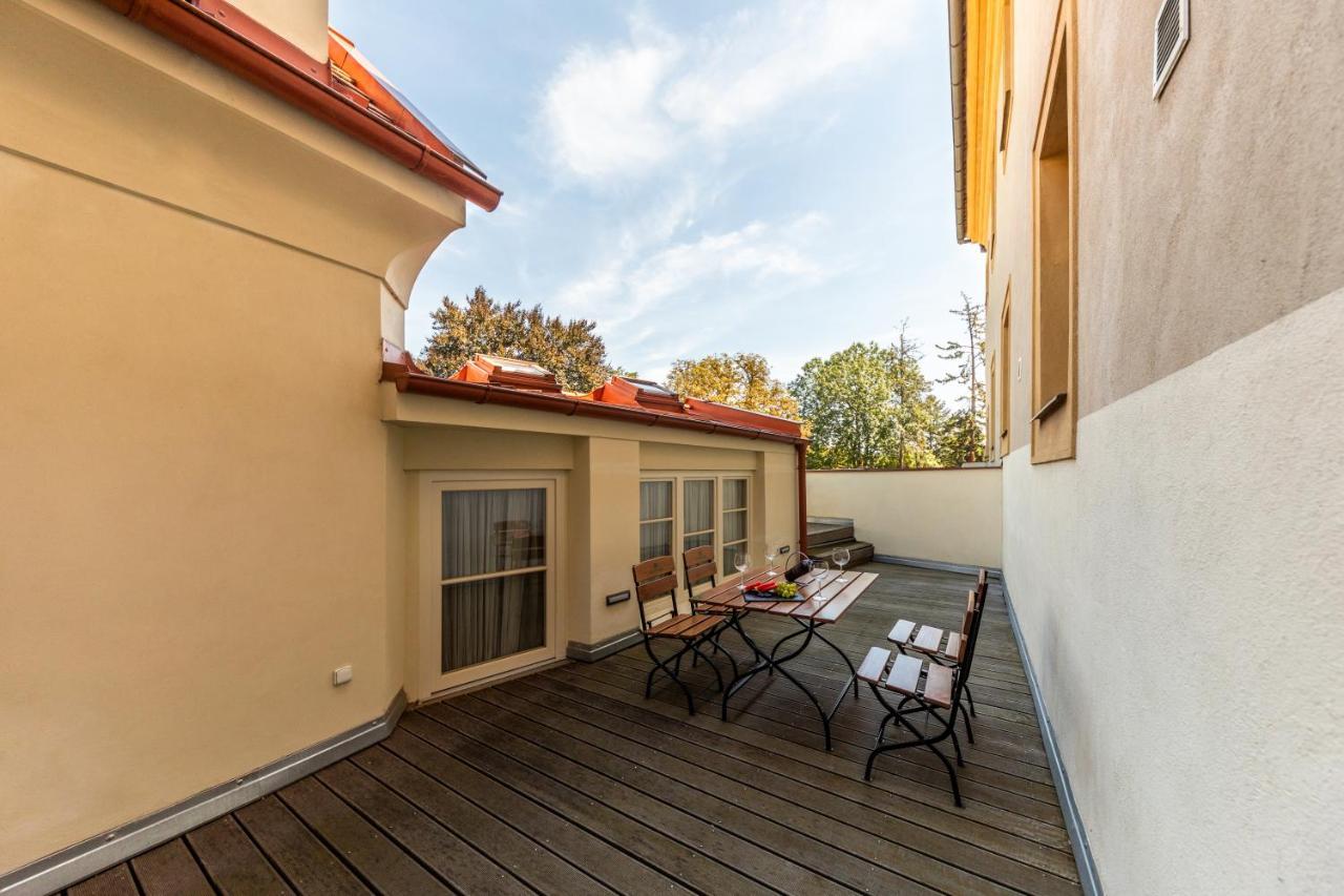 Aparthotel Tycho De Brahe Прага Екстериор снимка
